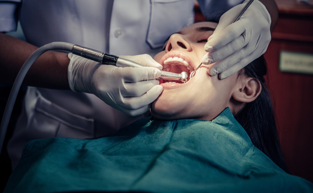 dentists-treat-patients-teeth_1150-19647.jpg